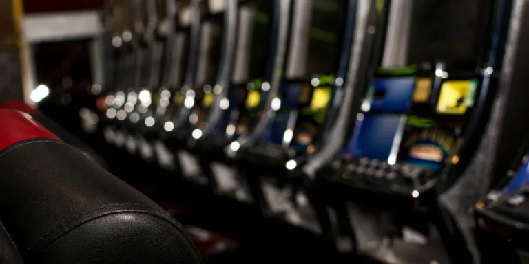 สมัครเกมสล็อตเว็บตรง วิธีการและเคล็ดลับสำหรับผู้เล่นใหม่